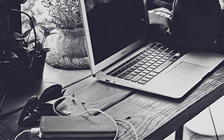 切尔西没有计划在冬窗引进中后卫，认为人员储备已足够