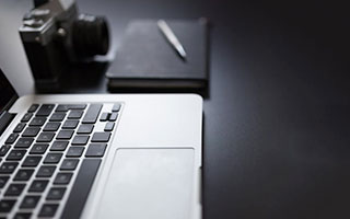 西甲媒体透露：维尼修斯在皇家马德里的地位正在经历着剧烈变化，主力位置恐不保